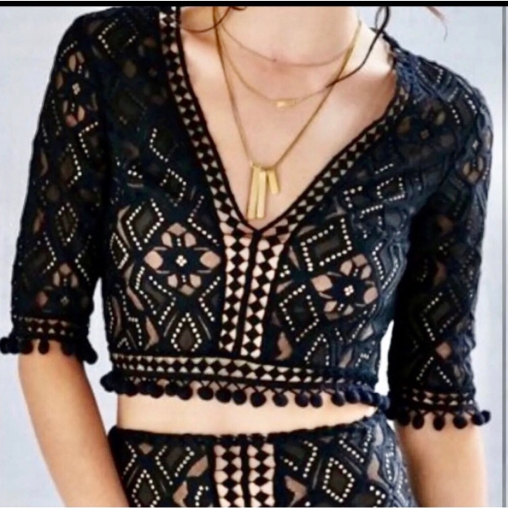 For Love & Lemons Woman's Pom-pom Lace Crop Top / Tan Black Top